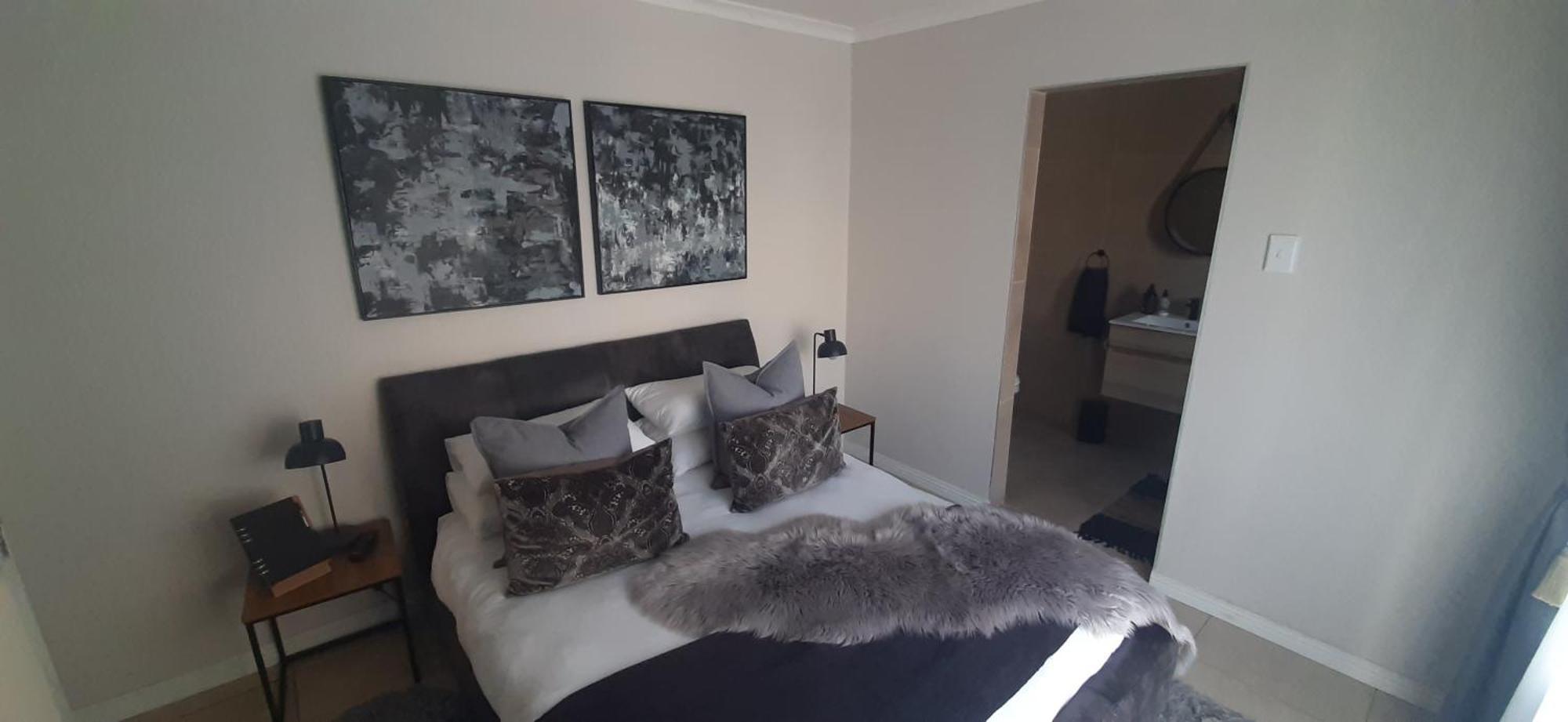 Beachview Guest Suites Port Elizabeth Exterior photo