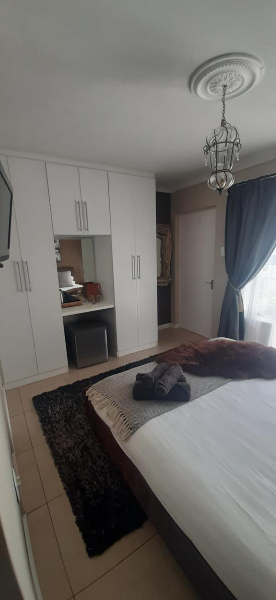 Beachview Guest Suites Port Elizabeth Exterior photo